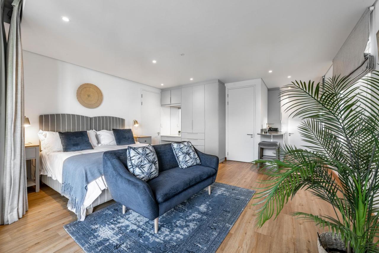 17 Marine, 2 Bedroom Sea-Facing Apt101 Hermanus Kültér fotó