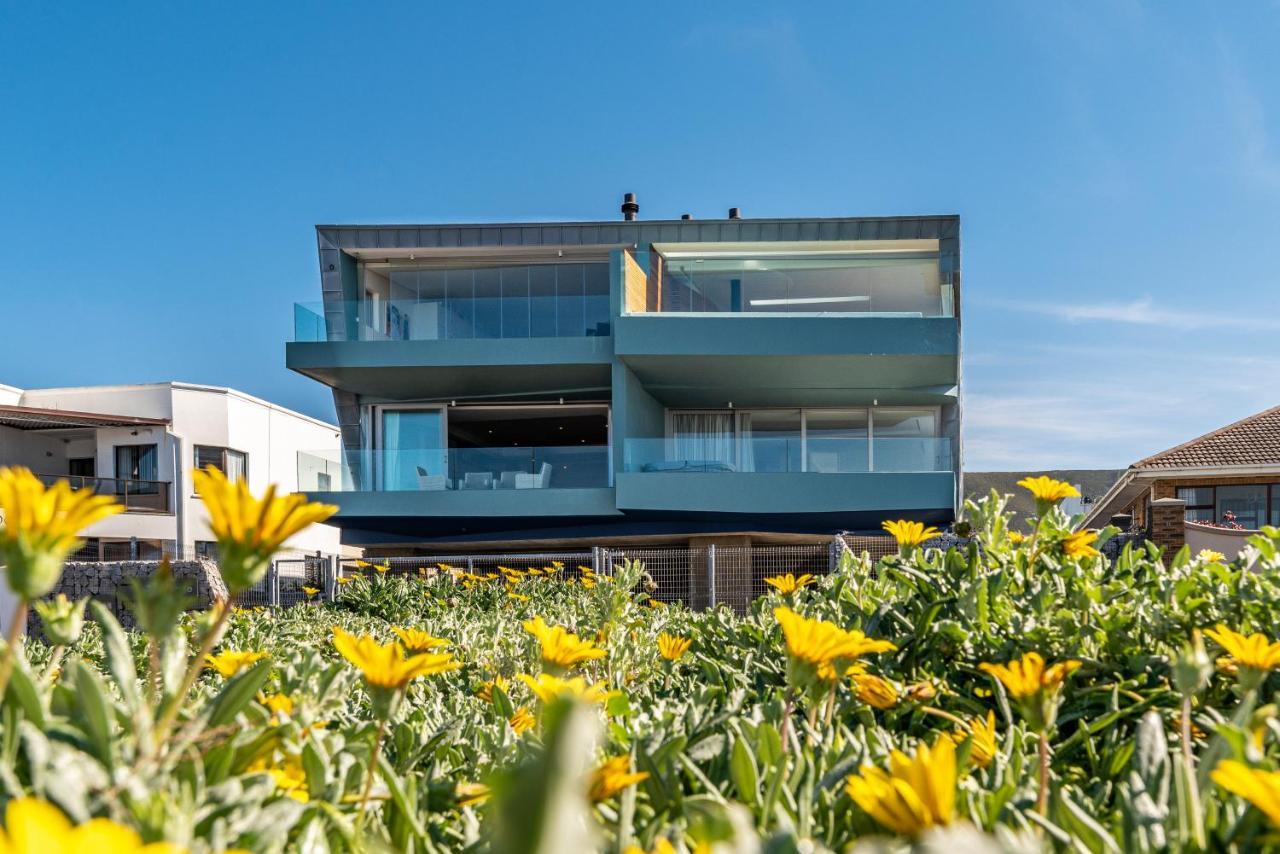 17 Marine, 2 Bedroom Sea-Facing Apt101 Hermanus Kültér fotó